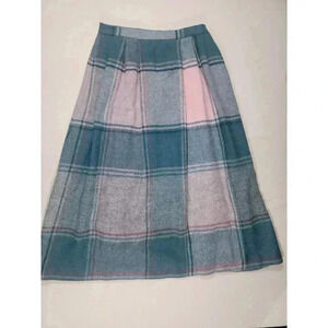 Vintage Alan Paine Blue Plaid 100% Wool Pleated Skirt Woman's Size 12 Preppy